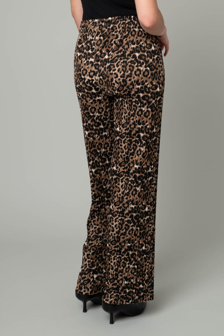 Tie Front Pleated Pant in Leopard Print