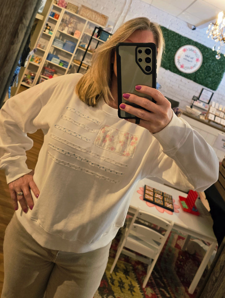 Floral Patch Flag Pullover Sweatshirt