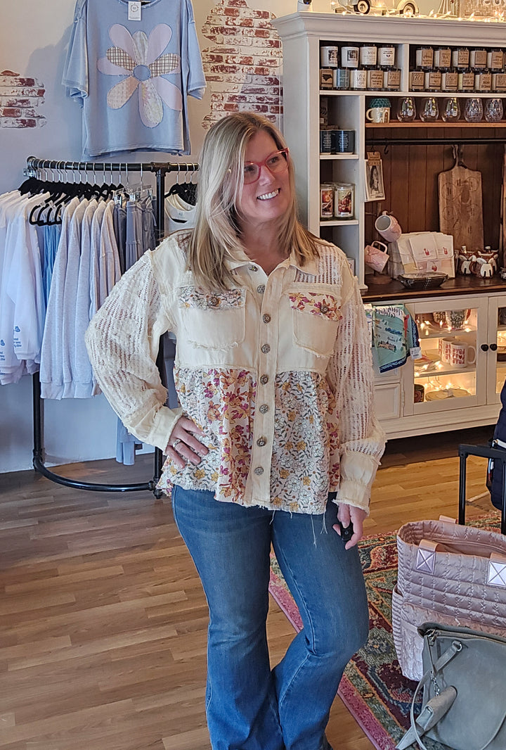 Twill and Lace Floral Pattern Jacket in Cream