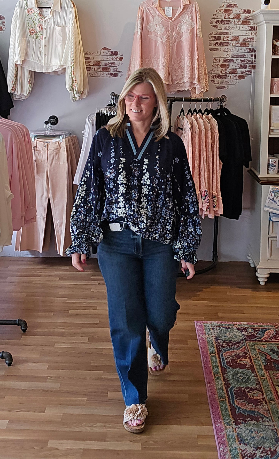 Floral Vine Print Balloon Sleeve Blouse in Midnight