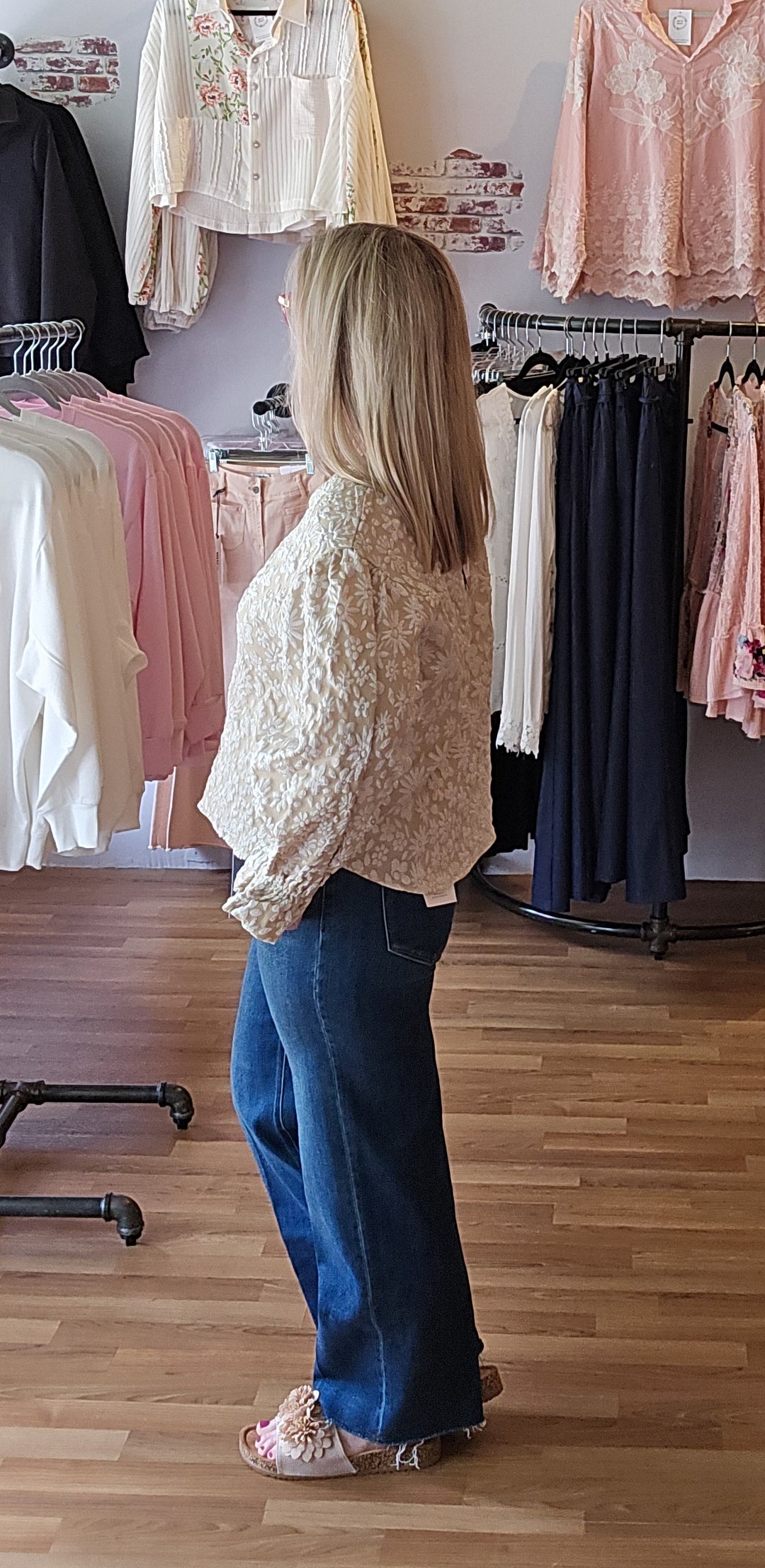 Floral V-Neck Cardigan Top in Oatmeal