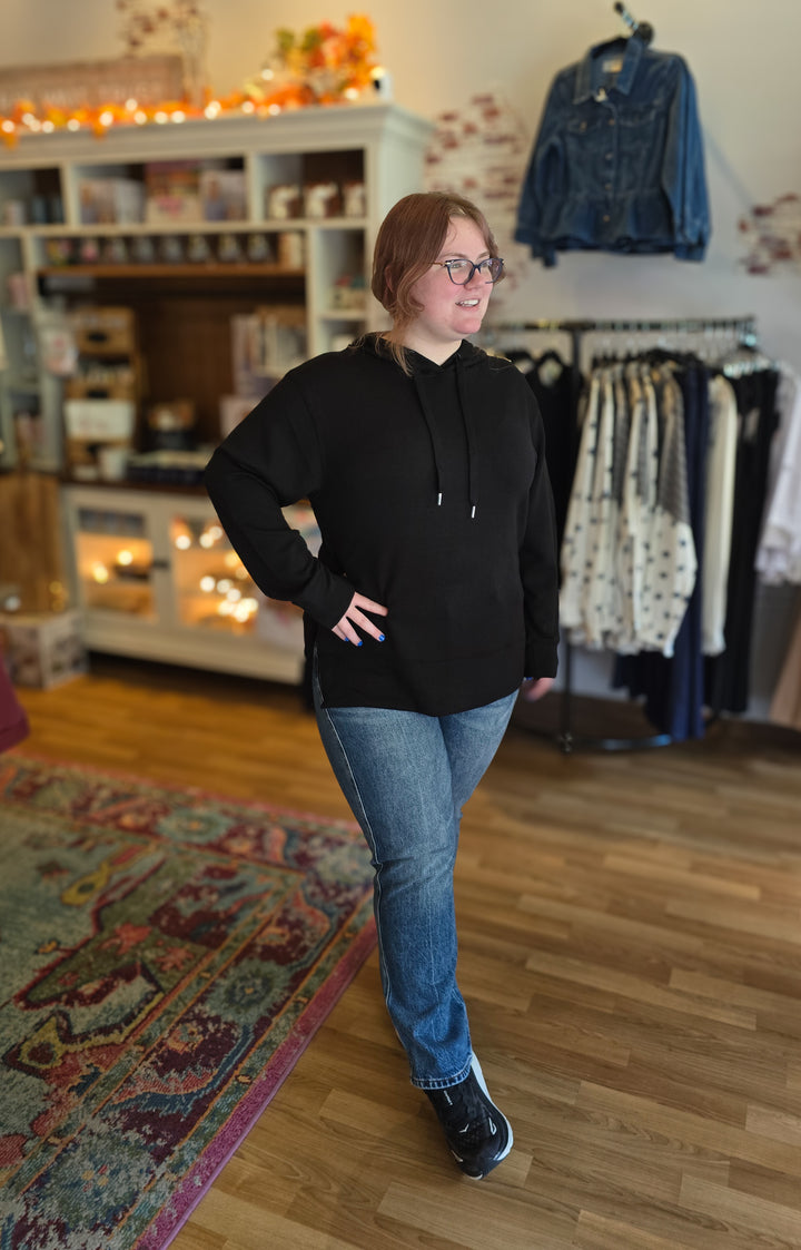 Judy Blue Mid-Rise Slim Straight Rigid Magic