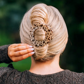 Teleties Flat Circle Hair Clip- Blonde Tortoise
