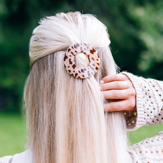 Teleties Flat Circle Hair Clip- Blonde Tortoise