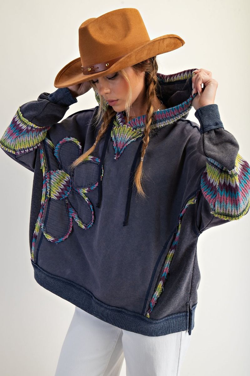 Daisy Patch Hoodie Pullover in Blueberry