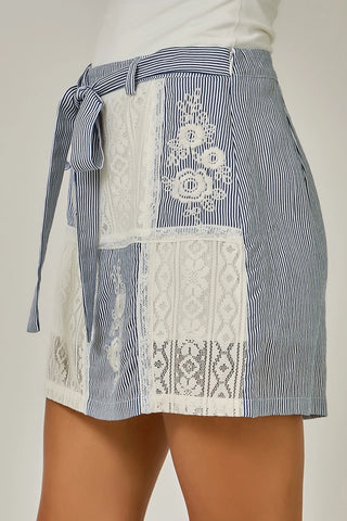 Lace and Embroidery Color Blocked Skort