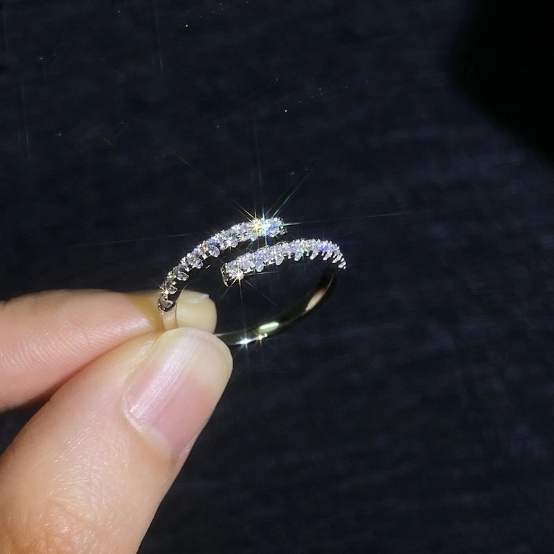 Moissanite Pavé Spiral 925 Silver Ring