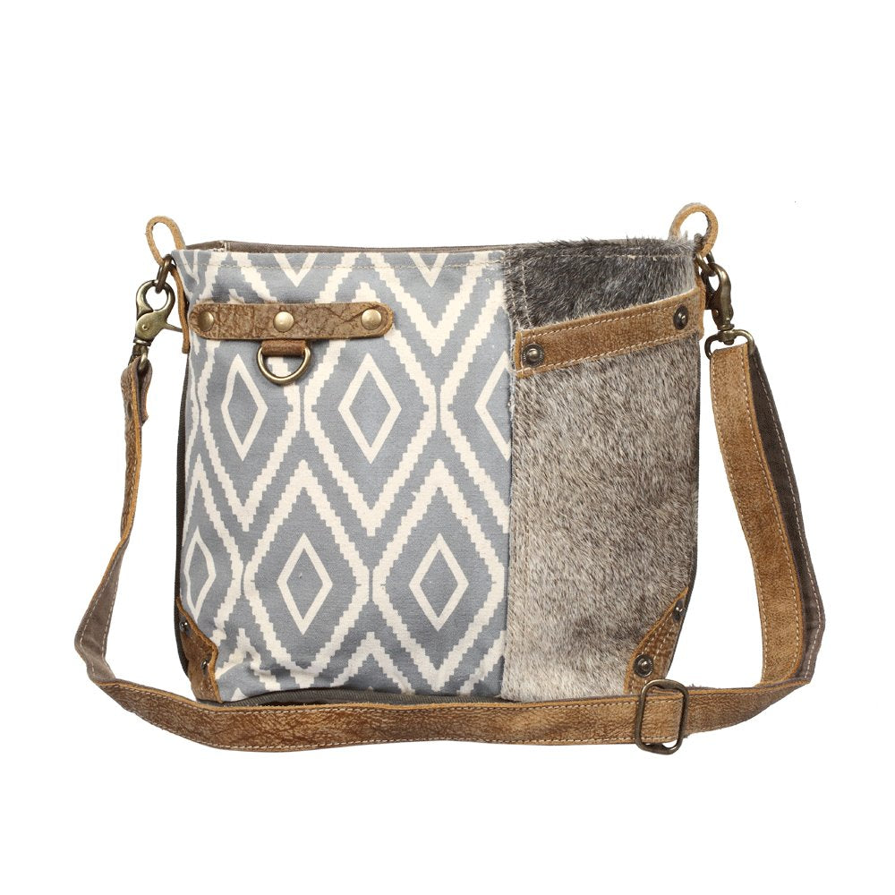 Myra washed out side pocket shoulder bag