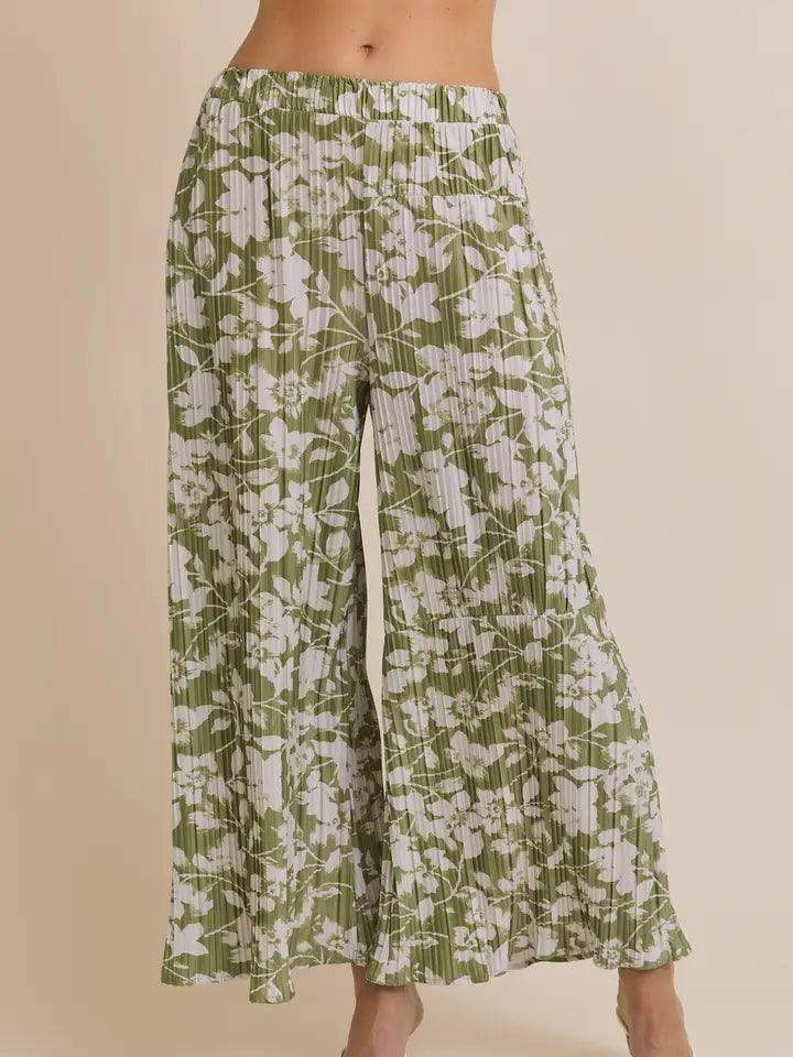 Wide Palazzo Pleated pants in green with white floral pattern