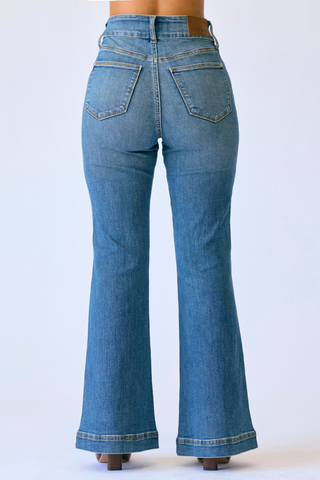 Judy Blue Petite Tummy Control Flare