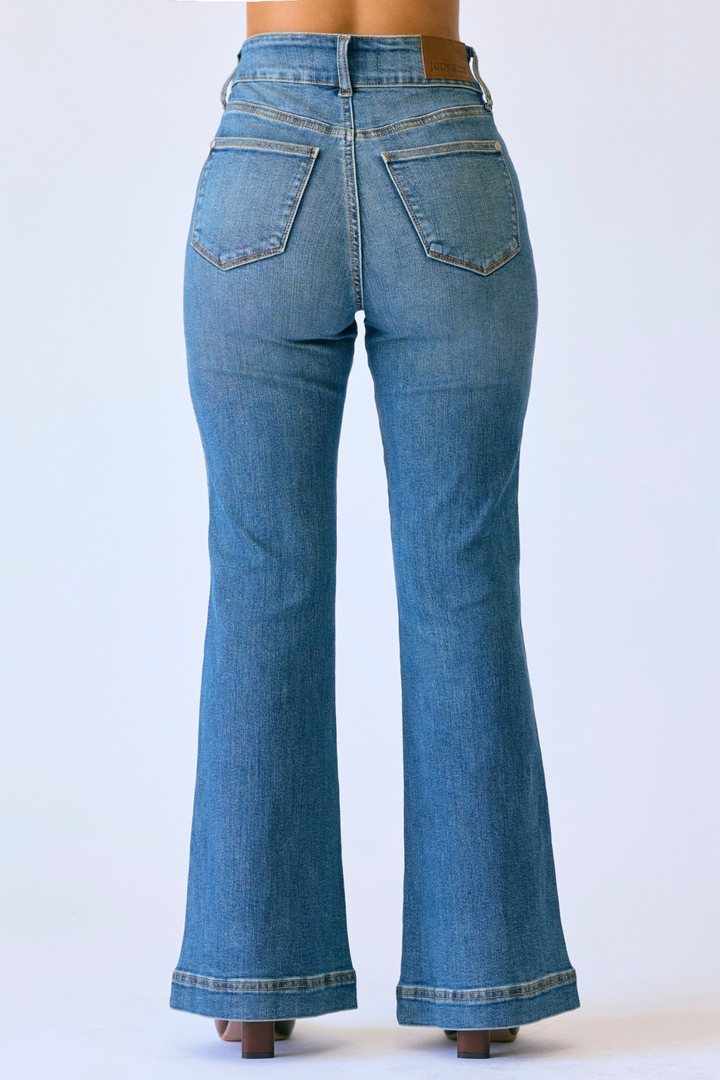 Judy Blue Petite Tummy Control Flare