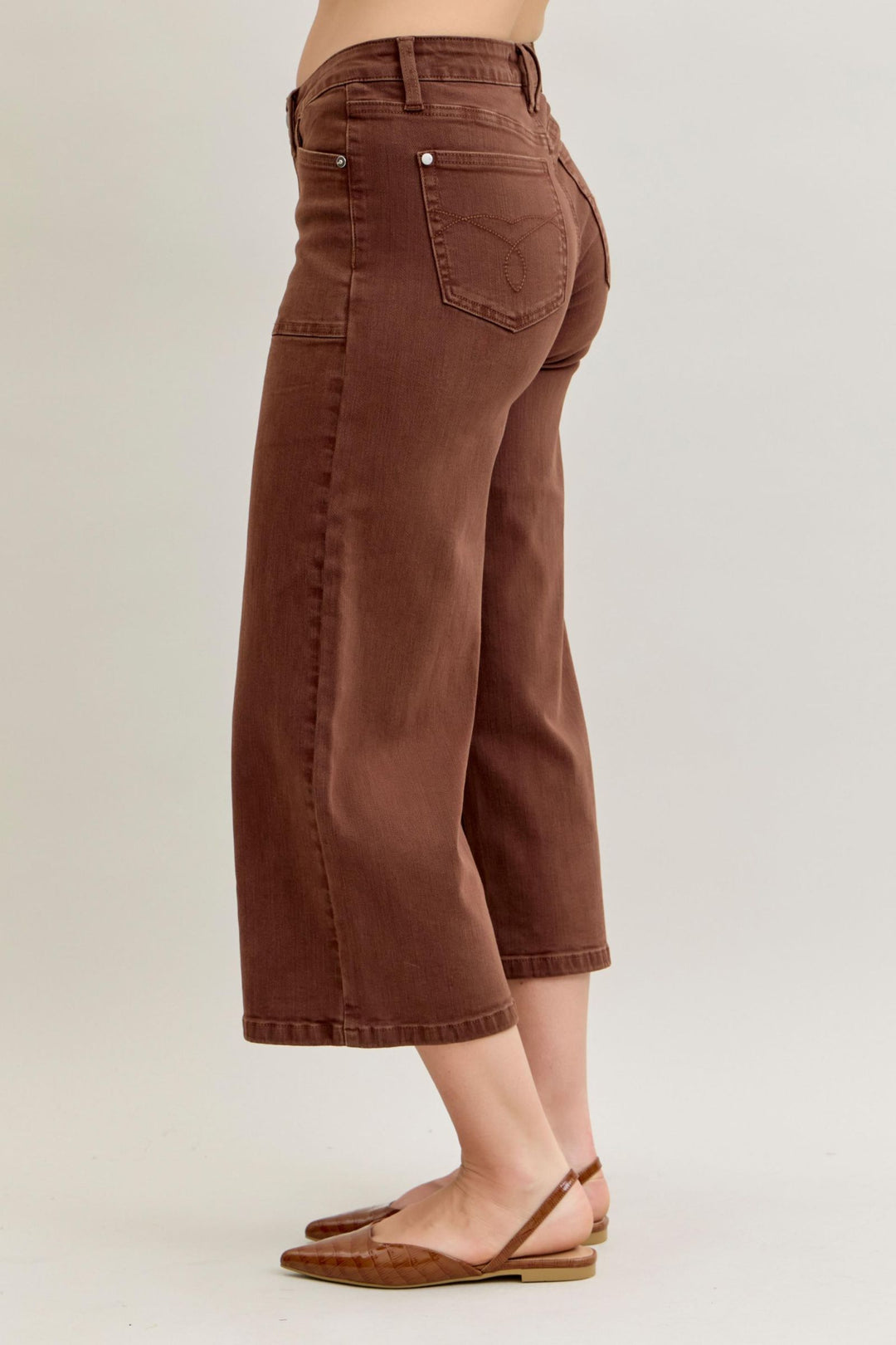 Judy Blue Wide Crop Jeans in Maple