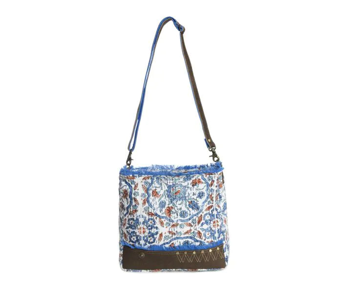 Myra Bag Whispers of the Wildflowers Messenger Bag